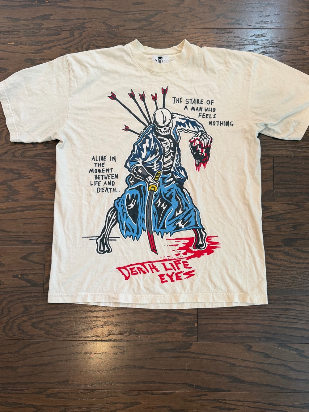 Warren Lotas Death Life Eyes Samurai Graphic Tee Cream Size Large Rare 2021